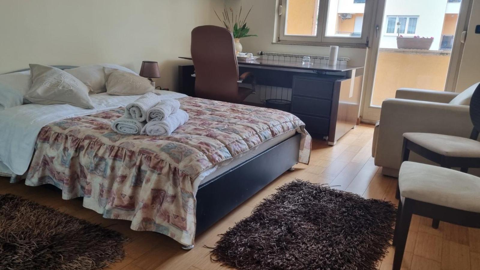 バニャ・ルカBolek Mansionアパートメント エクステリア 写真