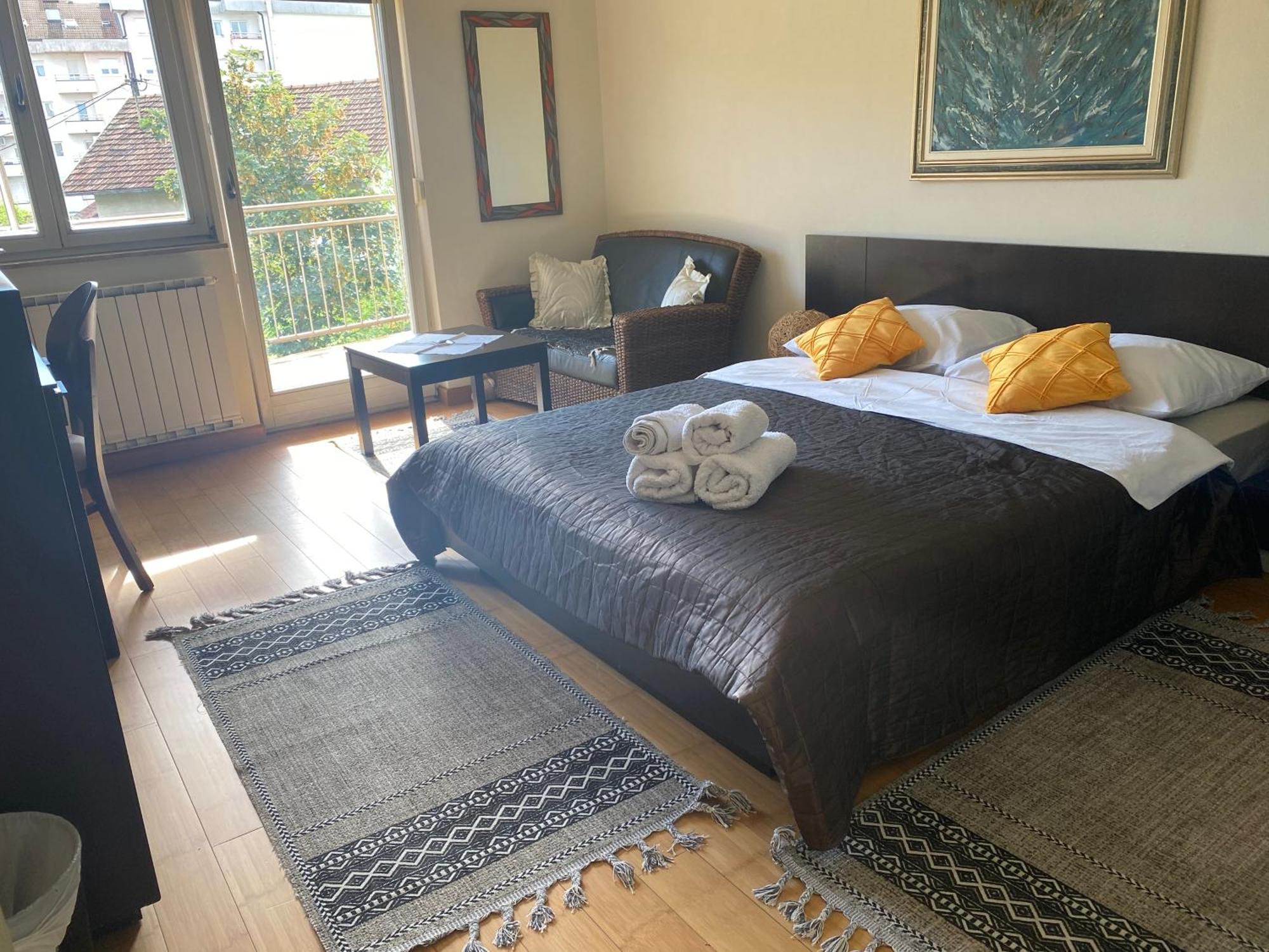バニャ・ルカBolek Mansionアパートメント エクステリア 写真