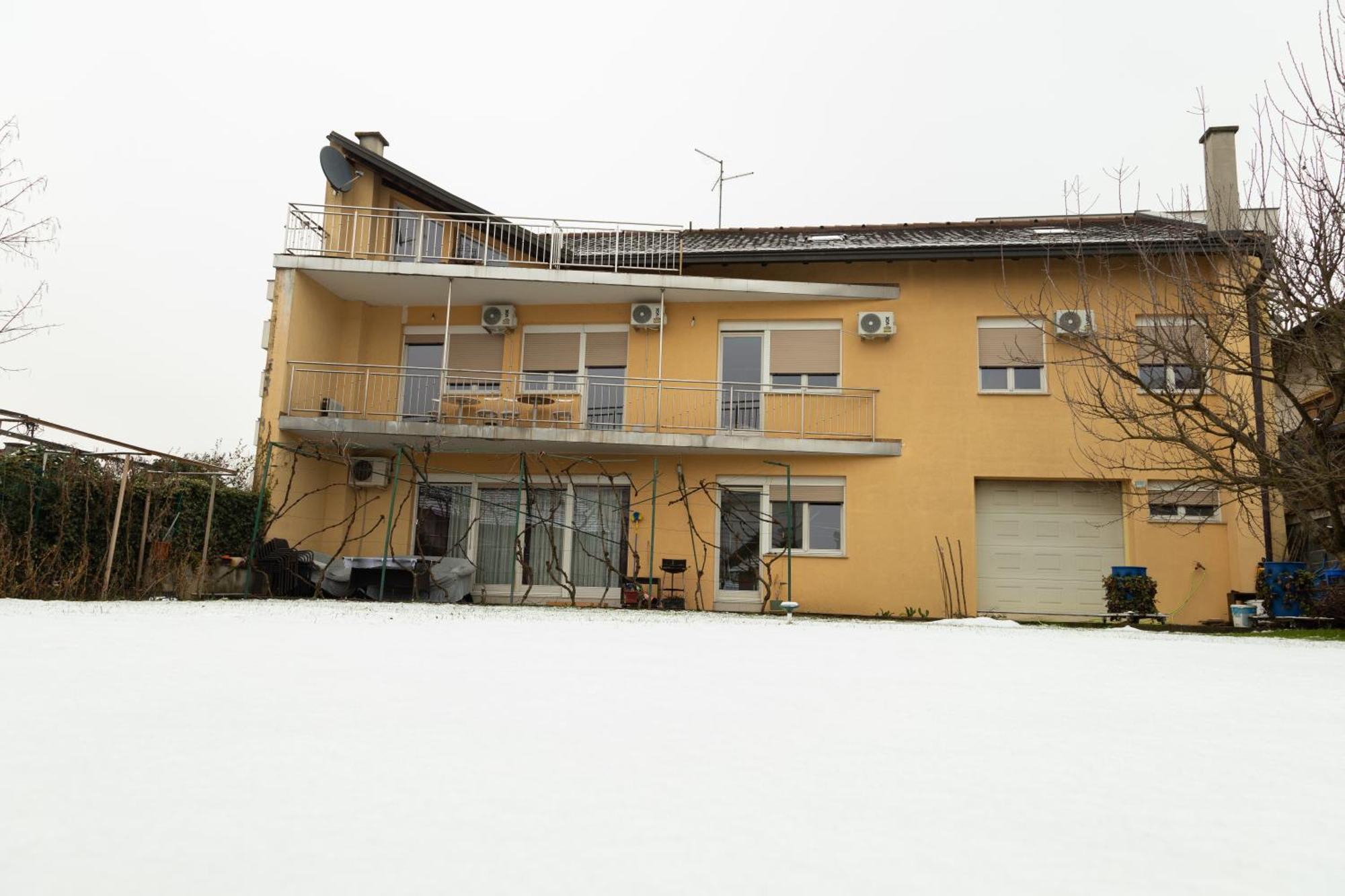 バニャ・ルカBolek Mansionアパートメント エクステリア 写真