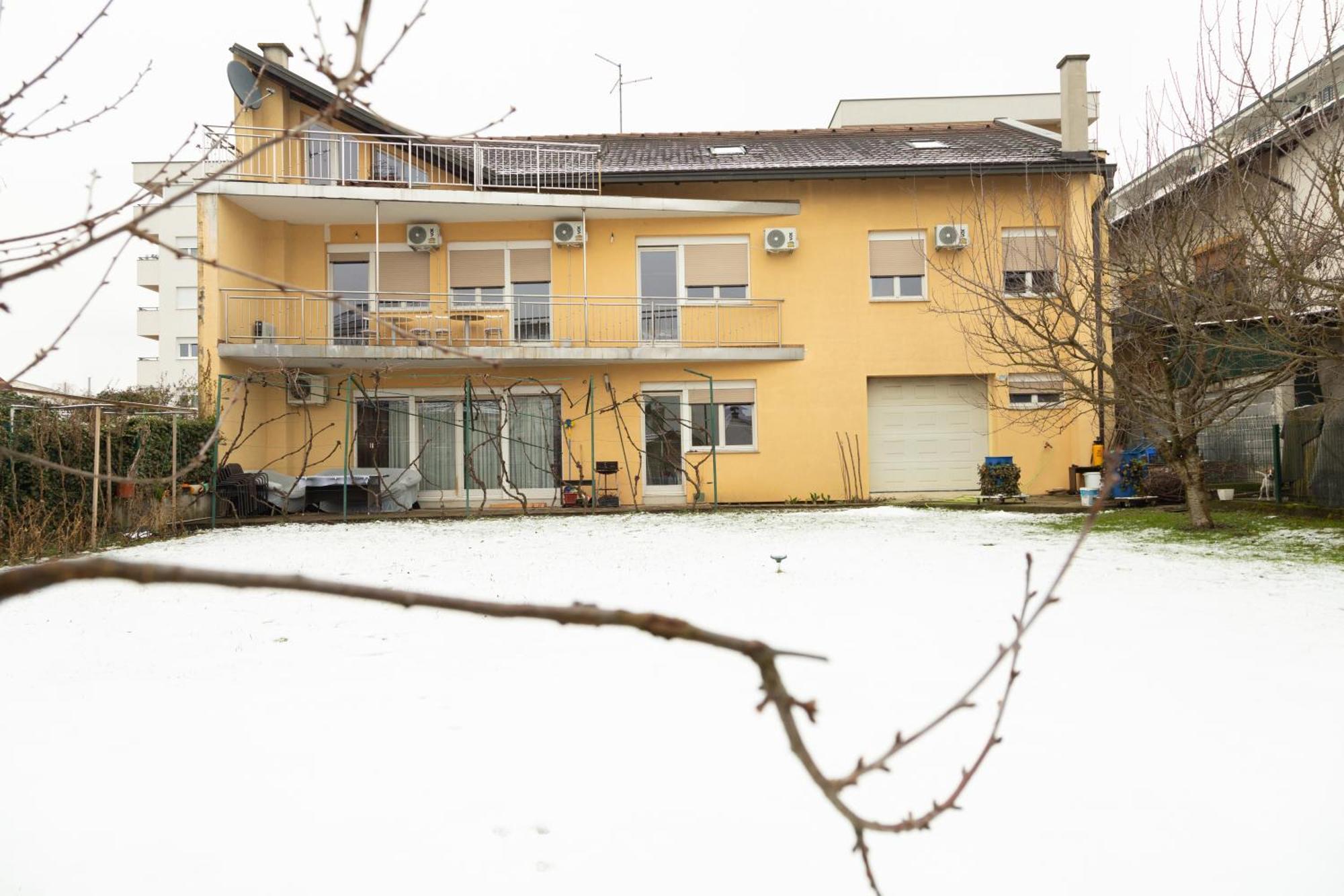 バニャ・ルカBolek Mansionアパートメント エクステリア 写真